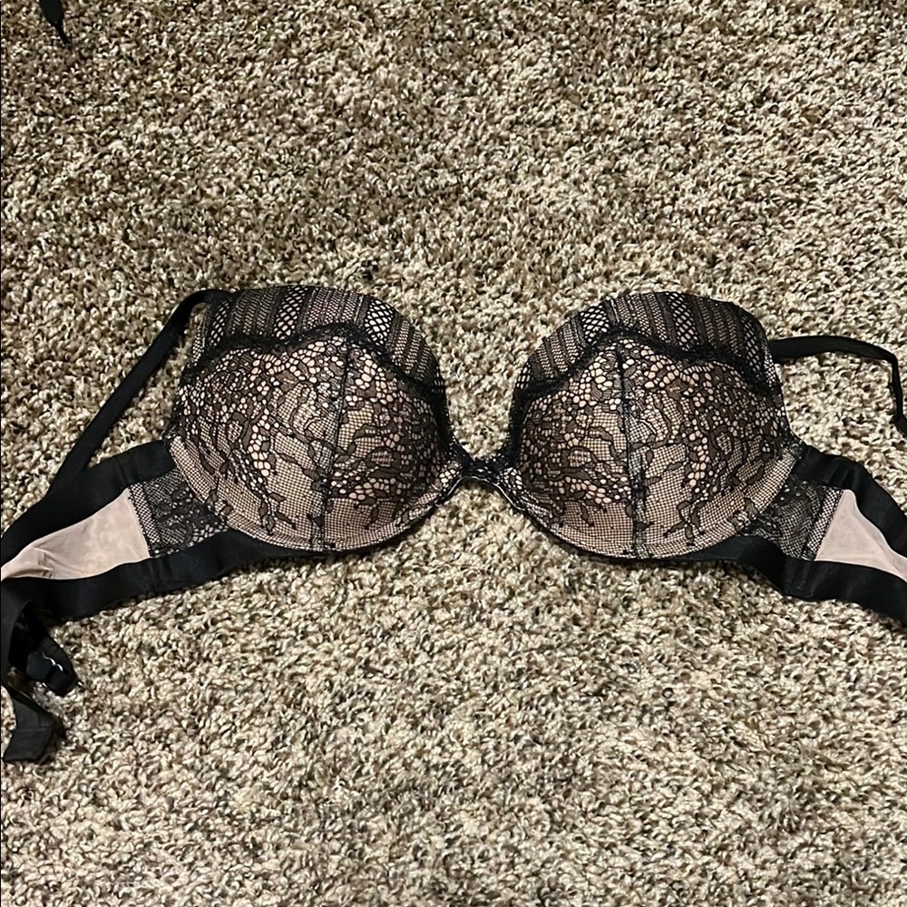 Victoria secret very sexy Black Lace pushup Bra 34b
